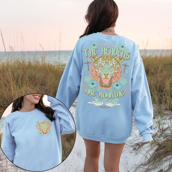 Heavens Are Roaring Psalm 19:1 Bible Tiger Christian Faith Religious Sweatshirt - Picture 4 of 16